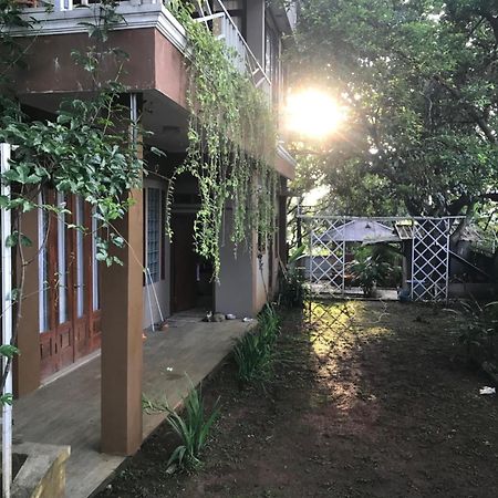 Villa Naumi Bandung Ngoại thất bức ảnh